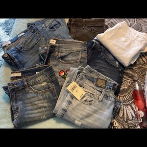 Women’s jeans size 28